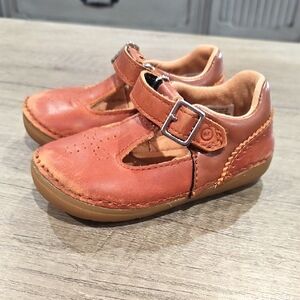 Lucianne Soft Motion leather Mary Jane size 5